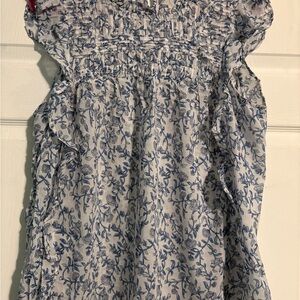beachlunchlounge White Top with Blue Floral Print